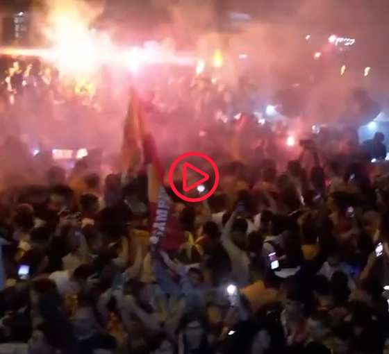 Galatasaray, şampiyonluk kutlamalarına başladı