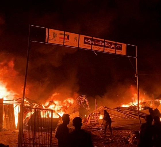 İsrail'in Refah'ta Filistinlilerin kampını bombalaması sonucu 40 kişi öldü
