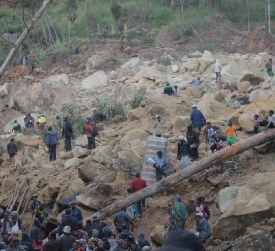 Papua Yeni Gine hükümeti: Toprak kaymasının altında kalanların sayısı 2 binden fazla