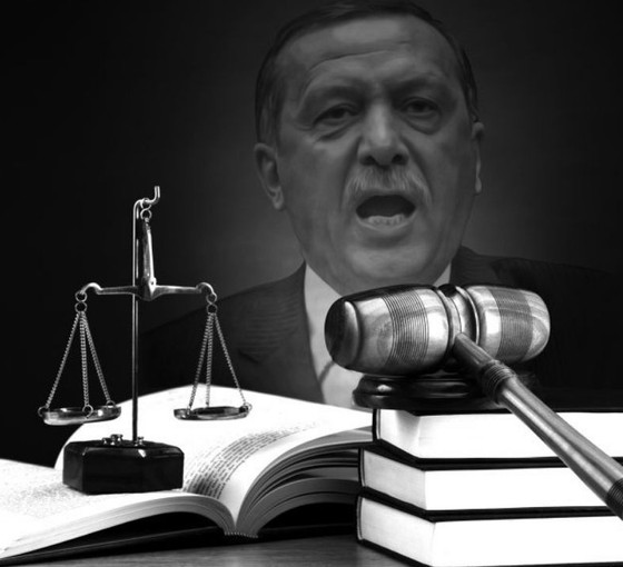 Sözde hak, hukuk, özde zorbalık, sözde anti-emperyalizm, özde faşizm!