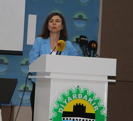 Diyarbakır Büyükşehir Belediye Eşbaşkanı Serra Bucak: 'Yerel ekonomi politikası üretmeliyiz'