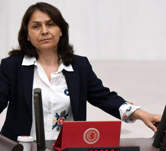 DEM Partili Özgül Saki'den iktidarın kadın vizyon belgesine tepki: Dini referanslı politikalarla toplumu kuşatma stratejisi