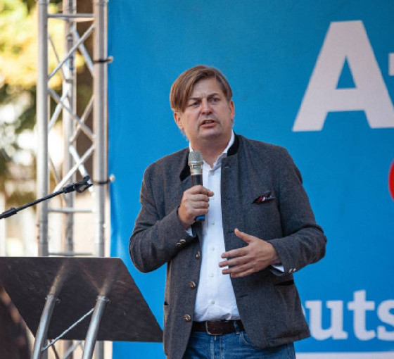 'Avrupa Parlamentosu seçimlerine Rusya müdahalesi' iddiası: AP binalarında yapılan polis aramasının hedefi AfD