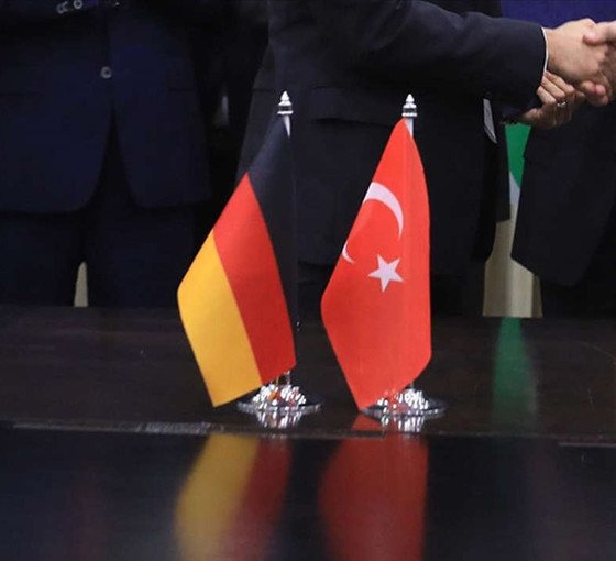 Dışişleri, Almanya'daki yeni yasa için kitapçık hazırladı: Nasıl çifte vatandaş olunur?