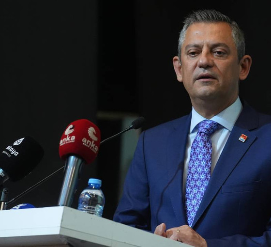 Özgür Özel: Tayfun Kahraman hepimizin yerine yatıyor, ben de onun yerine kızının mezuniyetine gidiyorum