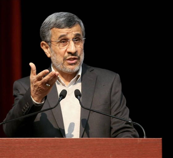 İran'da sertlik yanlısı eski cumhurbaşkanı Ahmedinejad da aday adayı oldu