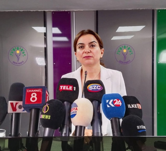 DEM Parti kayyım atamasına karşı nöbet eylemleri başlatıyor: 'Muhalefeti bu gasp girişimine karşı mücadele etmeye çağırıyoruz'