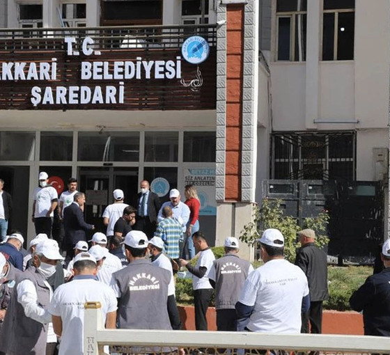 Diyarbakır ve Hakkari Barosu'ndan kayyım tepkisi: Seçmen iradesine, seçme ve seçilme hakkına saygı gösterilmeli