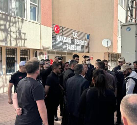 Hakkari Barosu ve STK temsilcilerinden kayyım tepkisi: 'Halkın iradesi gasp edildi'