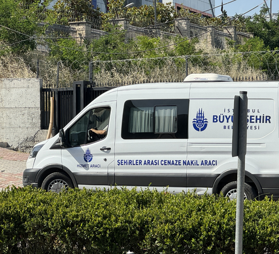 Küçükçekmece'de çöken binada ölen kişinin cenazesi ailesi tarafından teslim alındı, Binanın kolonları yıkılmış