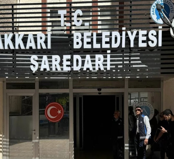 TBB: Bakanlık verdiği karardan derhal vazgeçerek belediye başkanını görevine iade etmeli