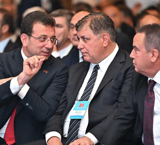 Türkiye Belediyeler Birliği'nin yeni başkanı Ekrem İmamoğlu oldu
