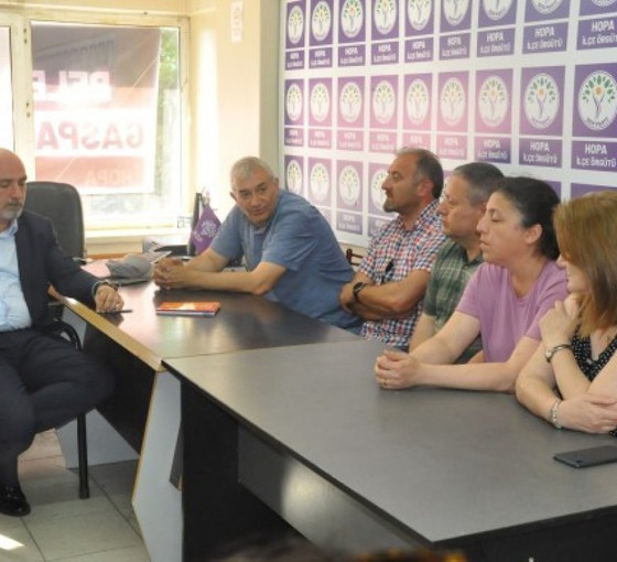 Hopa ve Fındıklı belediye başkanlarından DEM Parti'ye ziyaret