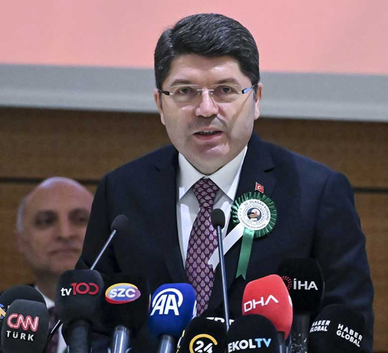Bakan Tunç'tan sokak röportajları, Dilan Polat ve Mehmet Şimşek açıklaması