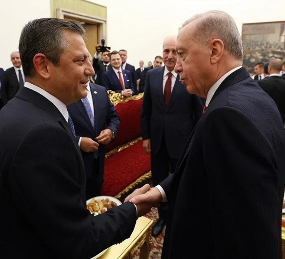 Rejime mi muhalif, iktidara mı?