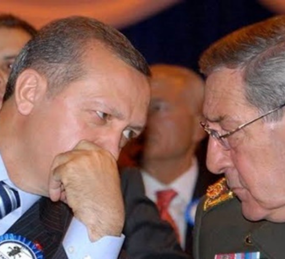 Düşmanlarıyla iş tutan lider