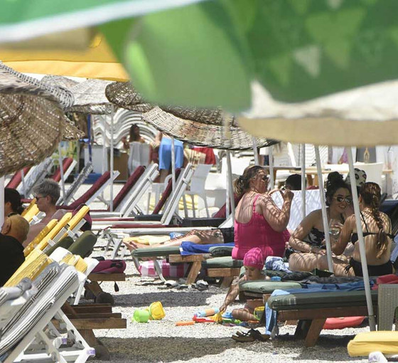 Bodrum'da değişken fiyatlar: Plajlara giriş 500-3 bin TL, lahmacun 100-1000 TL