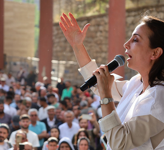 Hatimoğulları Hakkari mitinginde konuştu: 'Halkların kardeşliğini savunmanın anlamını bir kez daha gördük'