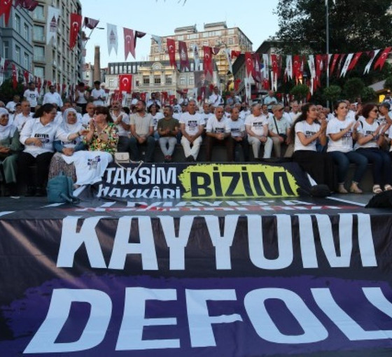 İstanbul'da kayyıma karşı 'Adalet Nöbeti':' Muhalefetin kayyım protestolarına daha çok sarılmasını bekliyoruz'