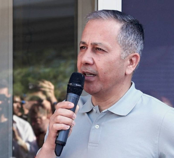Bakan Yerlikaya’nın oğlu lüks sitedeki daireye 6 bin lira kira ödüyor