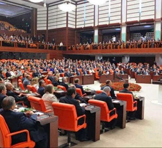 DEM Parti'den kanun teklifi: Kayyım düzenlemesi iptal edilsin