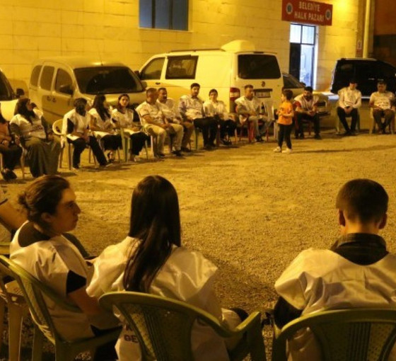 Hakkari’de kayyıma karşı nöbet başlatıldı