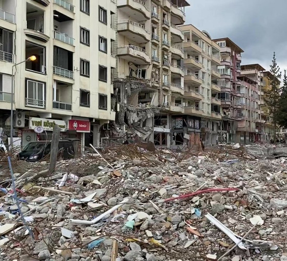 51 kişinin öldüğü apartmanın müteahhidi: Teslim etmem gereken devlet ihale işleri ve TOKİ işim var
