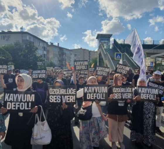 İstanbul'da 'kayyıma geçit vermeyeceğiz' mitingi