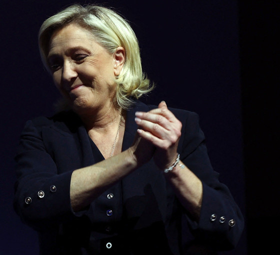 Fransa seçimlerinde birinci olan Marine Le Pen'den ilk açıklama