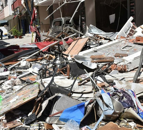 İzmir'de patlamanın meydana geldiği lokantanın sahibi gözaltına alındı