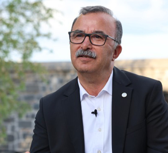 DEM Parti Eş Genel Başkan Yardımcısı Akın: Elektrik dağıtımı DEDAŞ'tan alınmalı ve kamulaştırılmalı