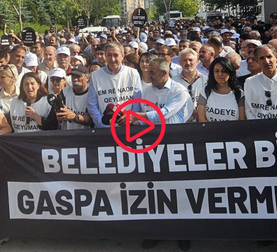 Van'dan Hakkari'ye 'İradeye Saygı Yürüyüşü' başladı: 'Kendinize güveniyorsanız adaylarınızla karşımıza çıkın'