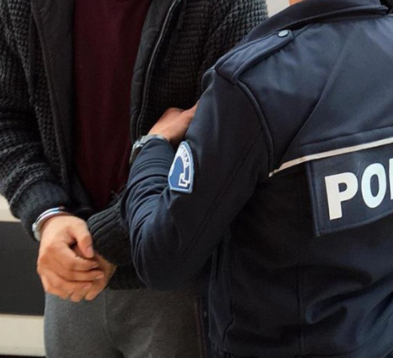 Müdür yardımcısı öğrencilerin Erasmus paralarına el koydu: Gözaltına alındı