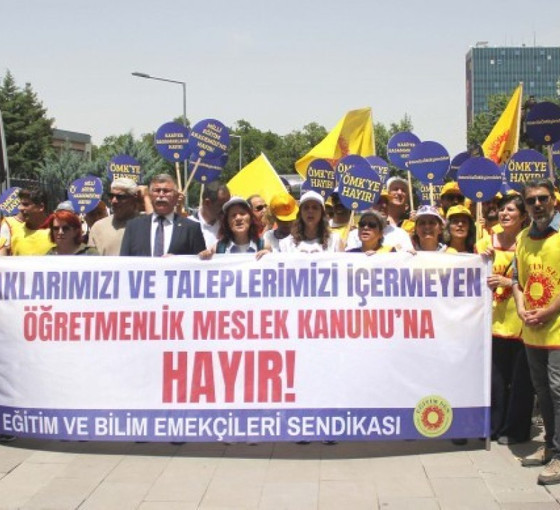 Eğitim-Sen'den Meclis’e çağrı: 'Adil ve kapsayıcı bir meslek kanununu hep beraber hazırlayalım'