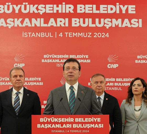 CHP'li büyükşehir belediye başkanları buluştu: 'Farklı partilerin işbirliklerine hazırız'