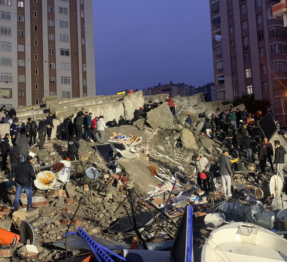 Adana'da 56 kişinin öldüğü Zeray Apartmanı ile ilgili dava bugün görüldü