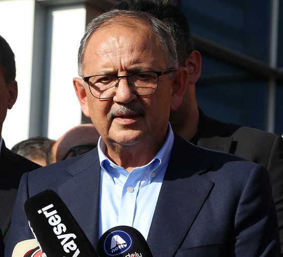 Bakanlık görevinden ayrılan Mehmet Özhaseki, Kayseri'ye yerleşti
