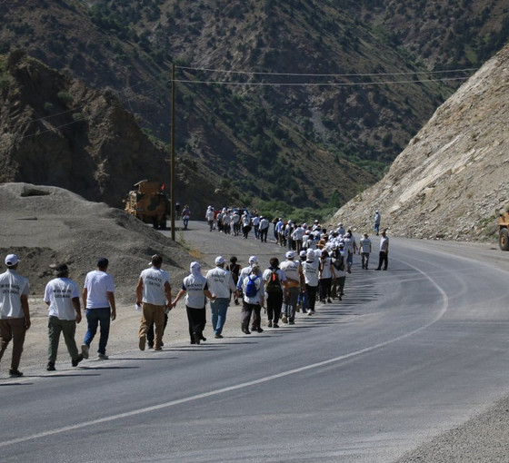 'İradeye Saygı Yürüyüşü' Hakkari'ye yaklaştı