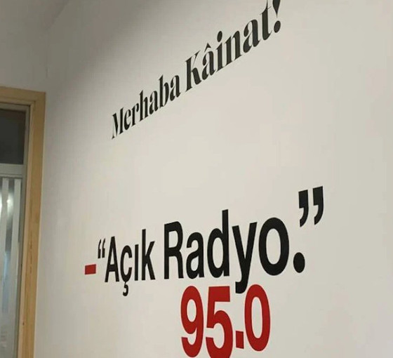 Açık Radyo'nun lisansının iptal edilmesine karşı imza kampanyası