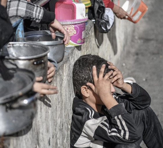İsrail saldırıları altındaki Gazze'de bir çocuk daha 'açlıktan' öldü