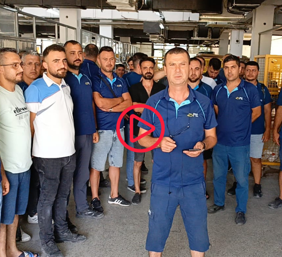Adana PTT'de taşeron işçiler eylemde: 'Hakkımızı arayınca işten çıkarılmakla tehdit edildik'