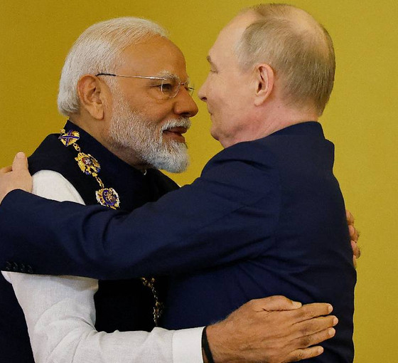 Modi'nin Rusya ziyaretinde Putin'den 'imtiyazlı stratejik ortaklık' vurgusu, en yüksek devlet nişanı takdimi