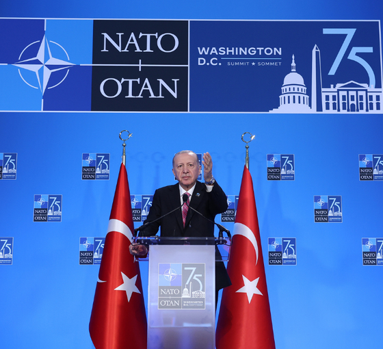 Erdoğan: İsrail'le NATO nezdinde iş birliği yönündeki girişimleri onaylamayacağız