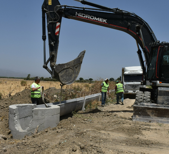 Aydın'da içme suyu hattı kazı çalışması sırasında göçük: Üç işçi öldü, bir işçi yaralandı