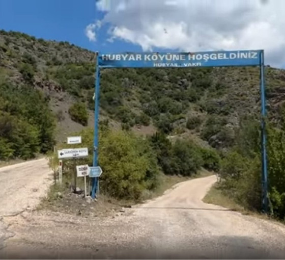 Kaymakam muhtara küstü, Alevi köyüne hizmet gelmedi: 'Kaynakları eşit ve adil dağıtın'