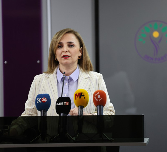 DEM Parti Sözcüsü Ayşegül Doğan: Darbe mekaniği hâlâ işliyor, iktidarı yüzleşmeye davet ediyoruz
