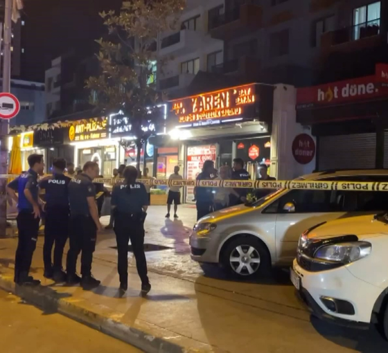 Esenyurt'ta restorana silahlı saldırı, yoldan geçen kişi öldü