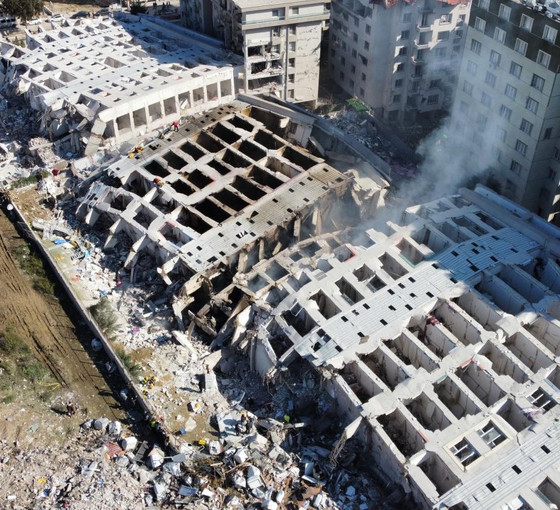 Rönesans Rezidans’ın davasında tutuklu sanık Bülent Seküçoğlu kalp krizi geçirdi, duruşmaya ara verildi