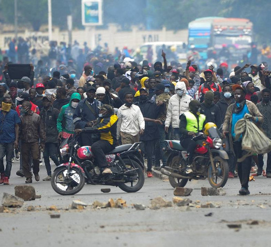 Kenya'da protestocular vergi artışlarının geri çekilmesine rağmen başkanın istifasını istiyor: Nairobi'de gösteriler yasaklandı