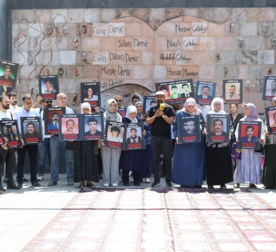 Kayıp yakınları bu hafta da Diyarbakır ve Batman'dan seslendi: 'Kayıplar bulunsun, failler yargılansın'